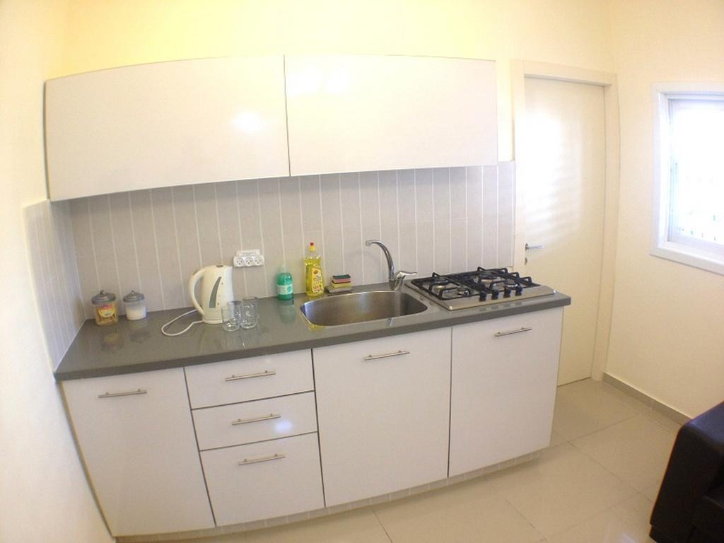 Arendaizrail Apartments - Sokolov Street 12 Bat Yam Room photo